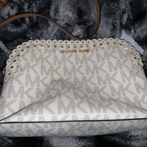 Micheal Kors crossbody